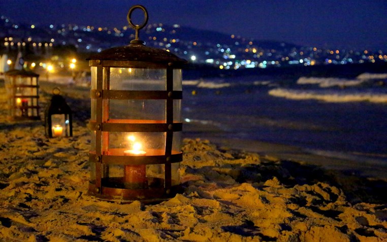 Romantic Dinner at Edde Sands